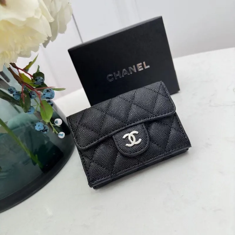 Alternative view of Chanel Wallets-500
