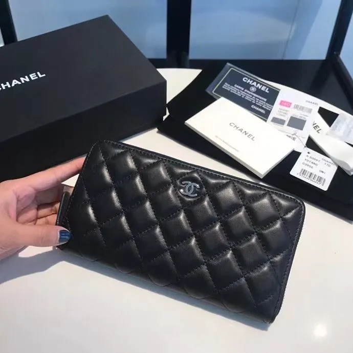 Alternative view of Chanel Wallets-502