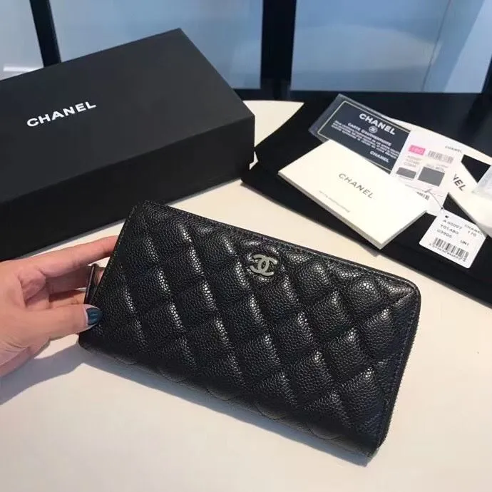 Alternative view of Chanel Wallets-504