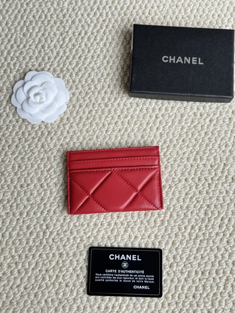 Alternative view of Chanel Wallets-515