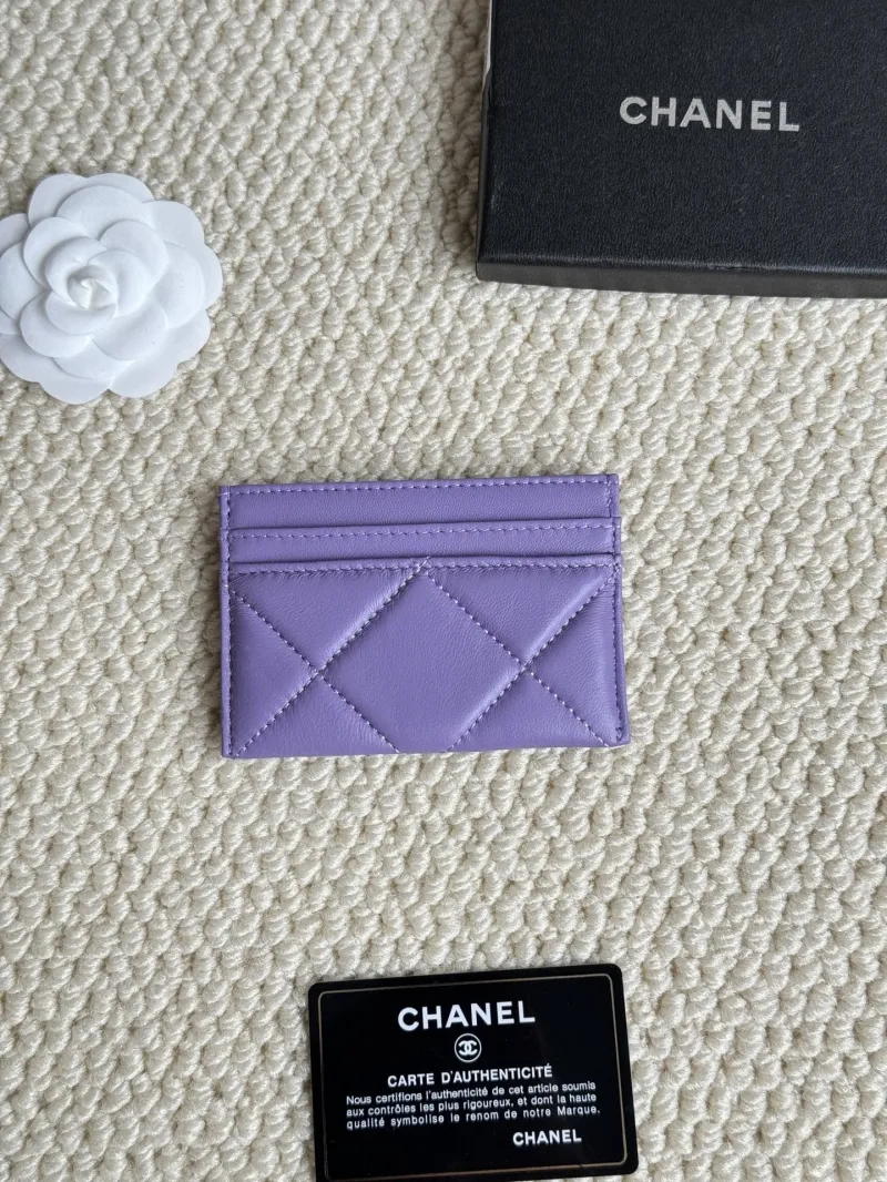 Alternative view of Chanel Wallets-517