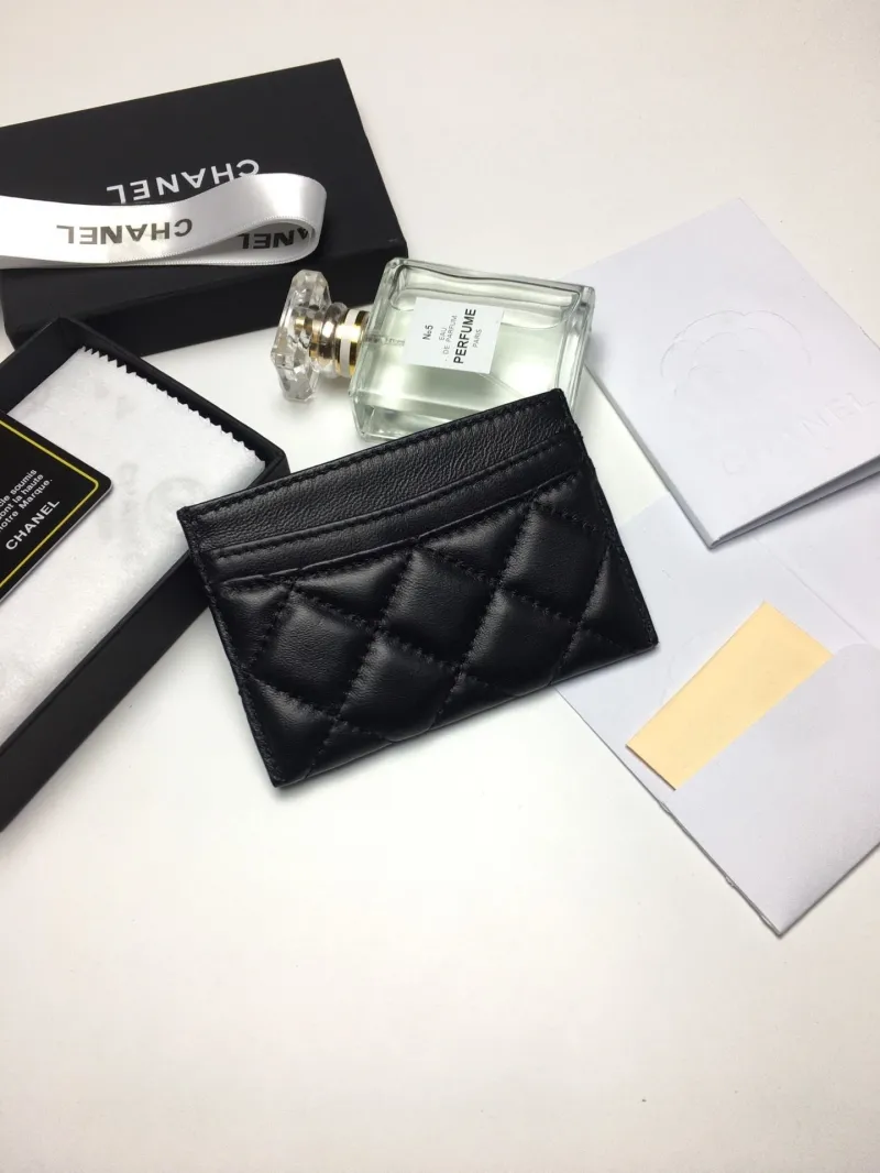 Alternative view of Chanel Wallets-522