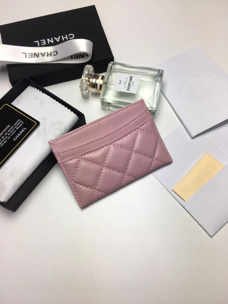 Alternative view of Chanel Wallets-523