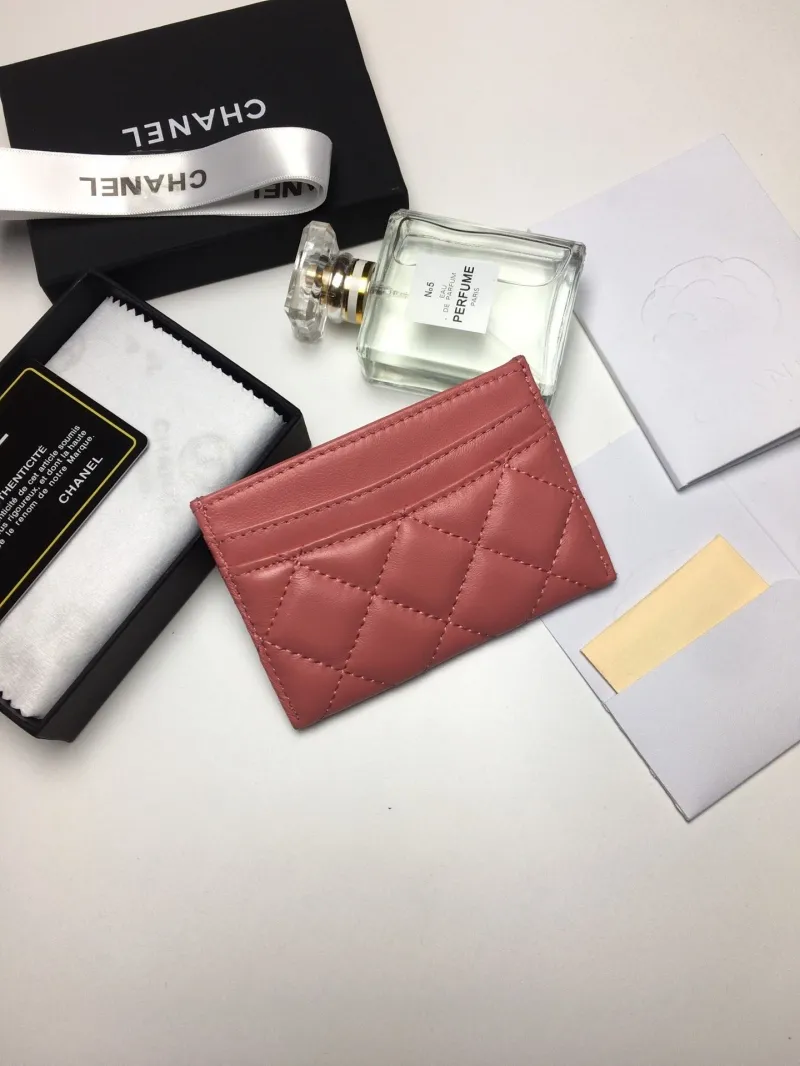 Alternative view of Chanel Wallets-526