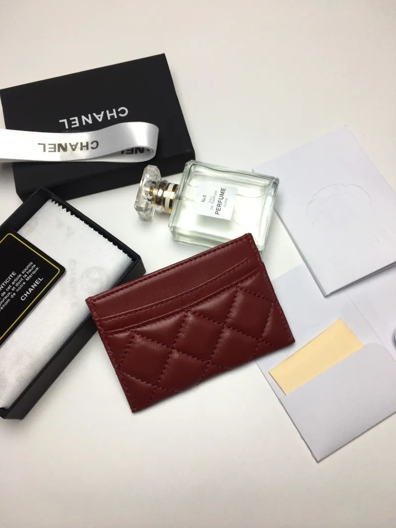 Alternative view of Chanel Wallets-527