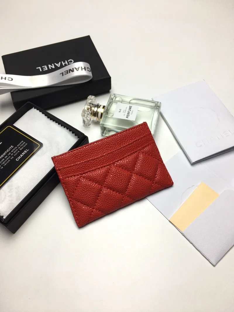 Alternative view of Chanel Wallets-530