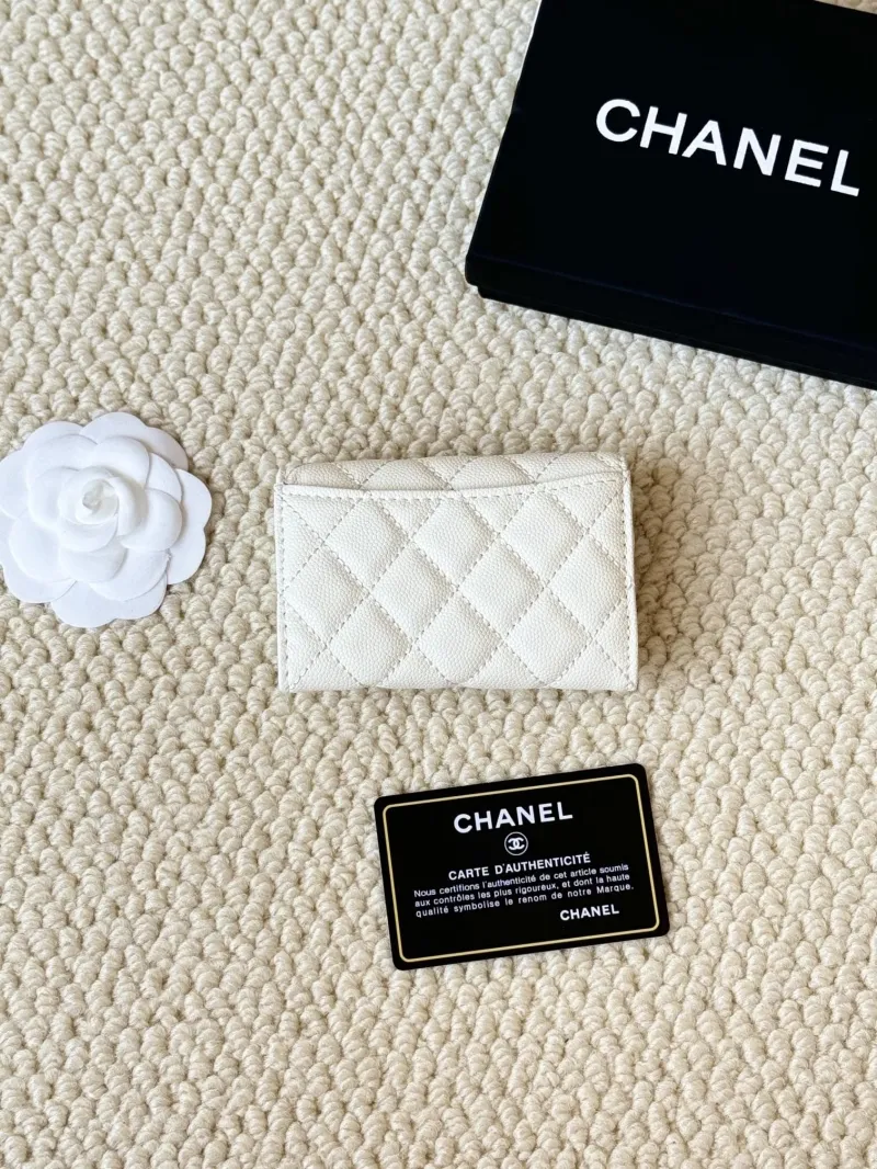 Alternative view of Chanel Wallets-541
