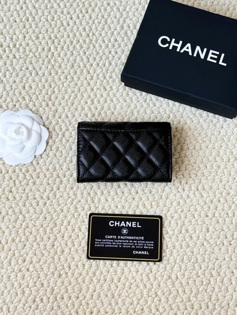 Alternative view of Chanel Wallets-543