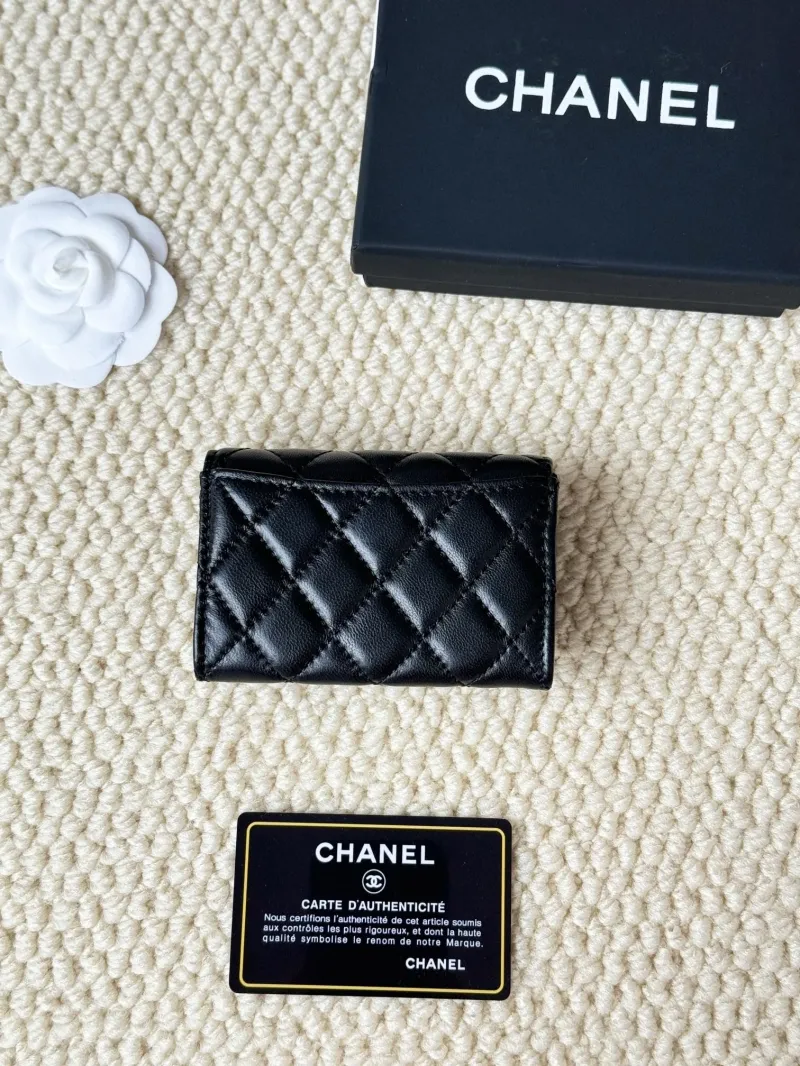 Alternative view of Chanel Wallets-549