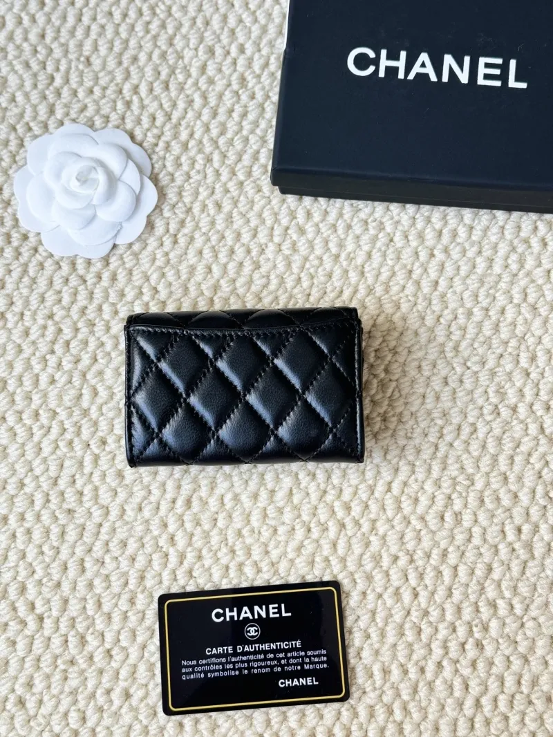Alternative view of Chanel Wallets-550