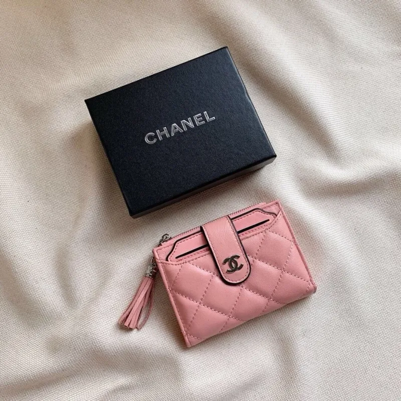 Alternative view of Chanel Wallets-564