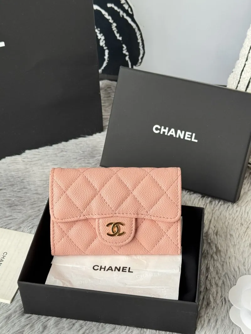 Alternative view of Chanel Wallets-573