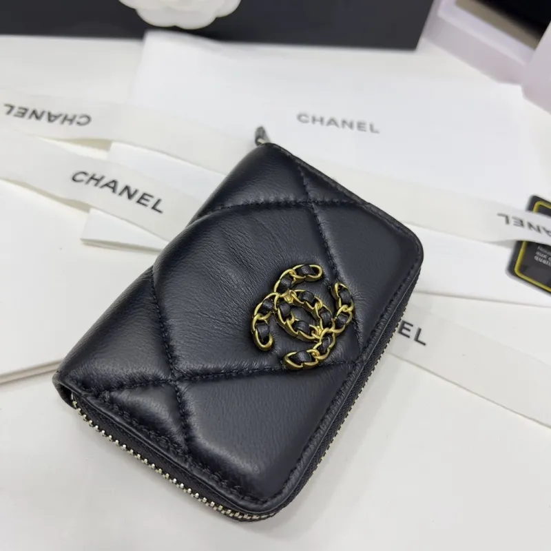 Alternative view of Chanel Wallets-594