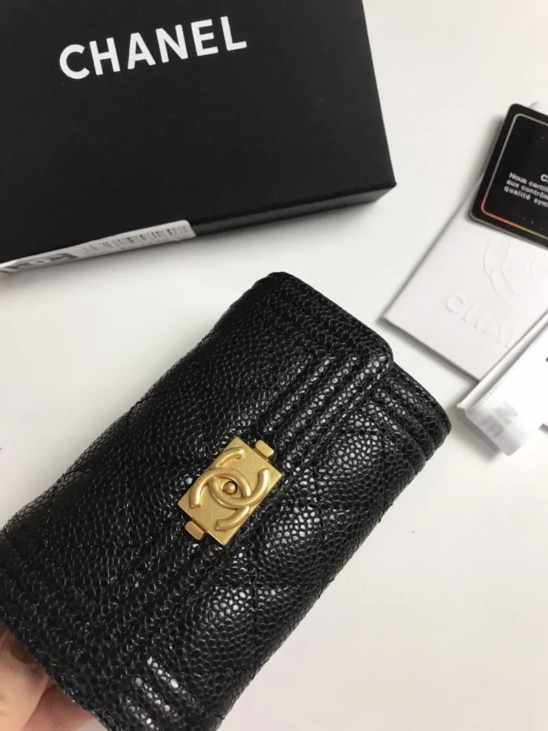 Alternative view of Chanel Wallets-607