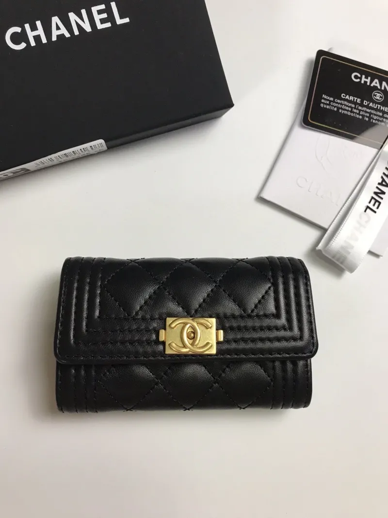 Alternative view of Chanel Wallets-609