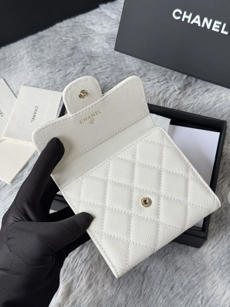 Alternative view of Chanel Wallets-625