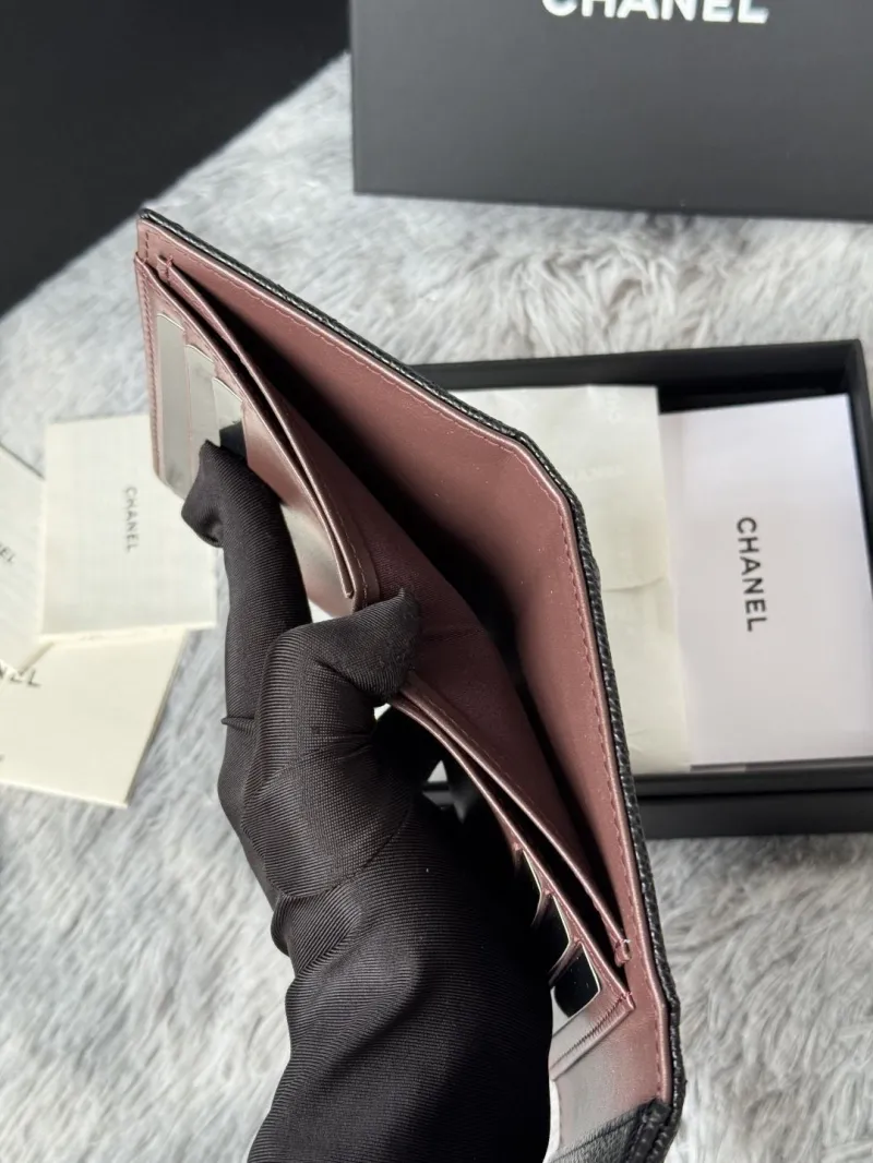 Alternative view of Chanel Wallets-628