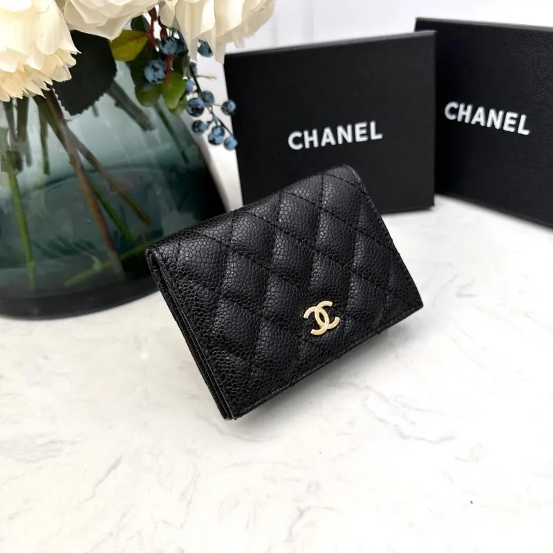 Alternative view of Chanel Wallets-645