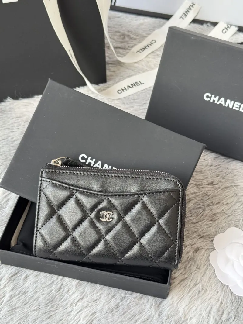 Alternative view of Chanel Wallets-649