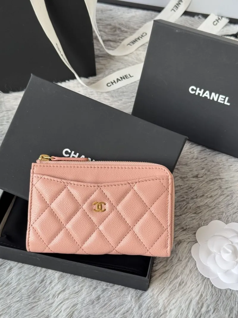 Alternative view of Chanel Wallets-653