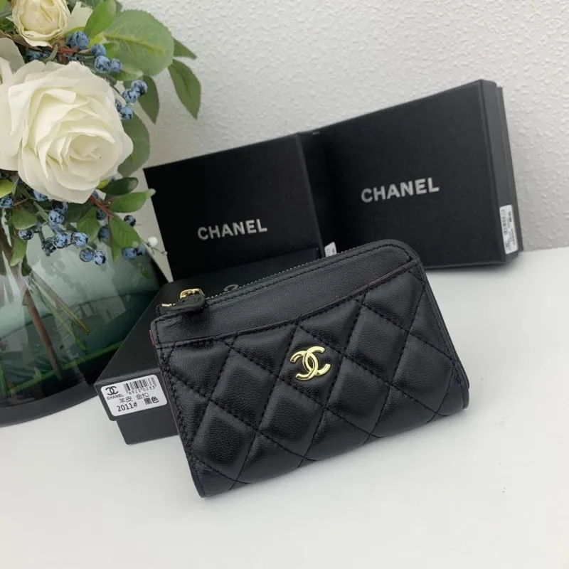 Alternative view of Chanel Wallets-663