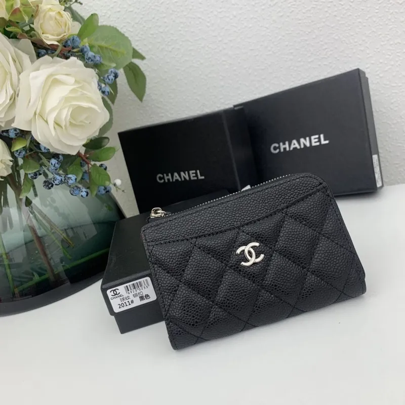 Alternative view of Chanel Wallets-665