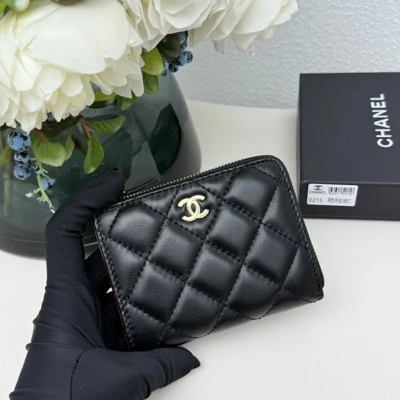 Alternative view of Chanel Wallets-669