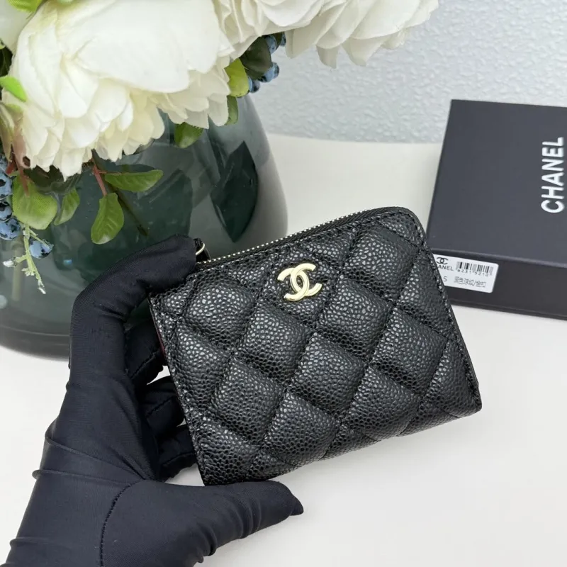 Alternative view of Chanel Wallets-671