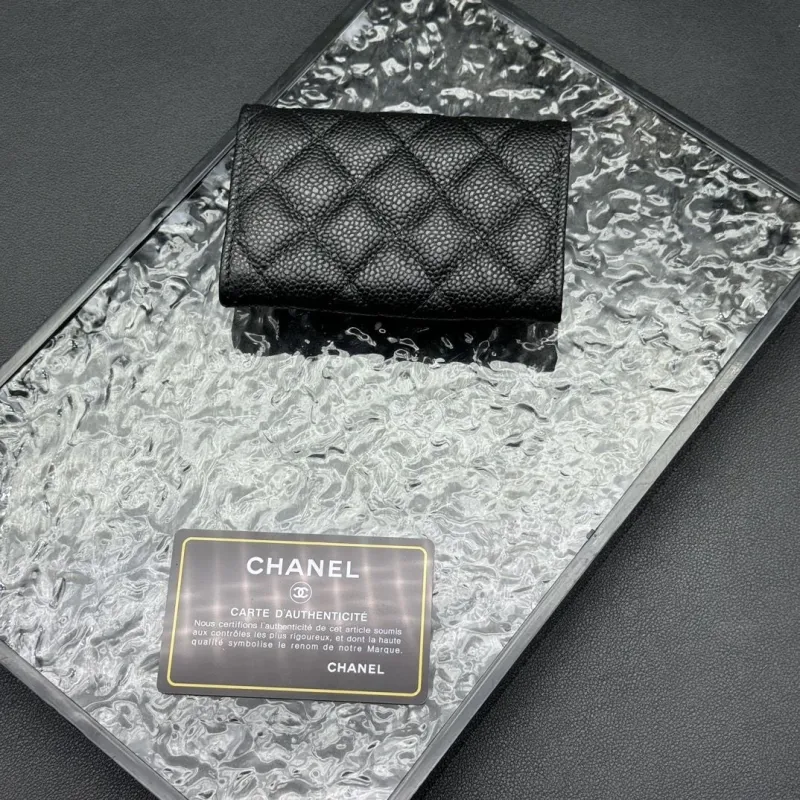 Alternative view of Chanel Wallets-679
