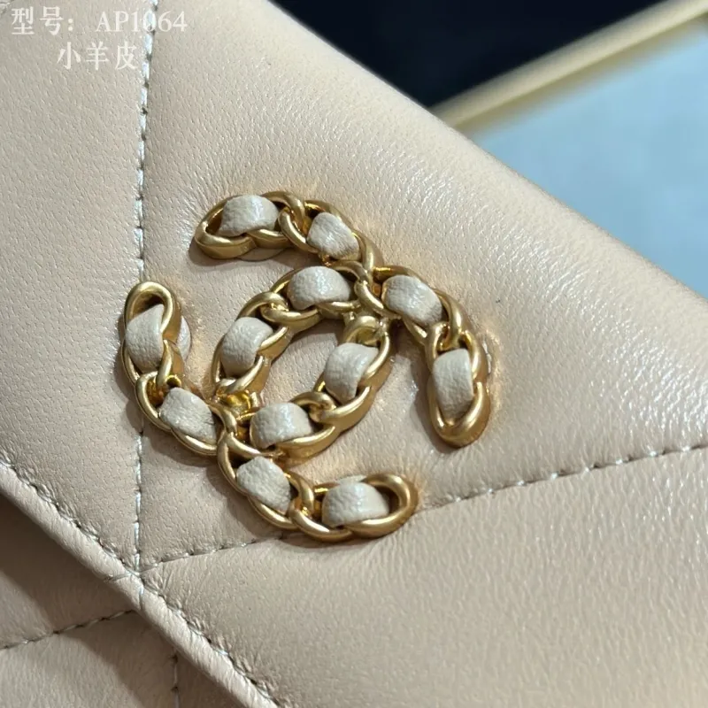 Chanel Wallets-688 - Image 9