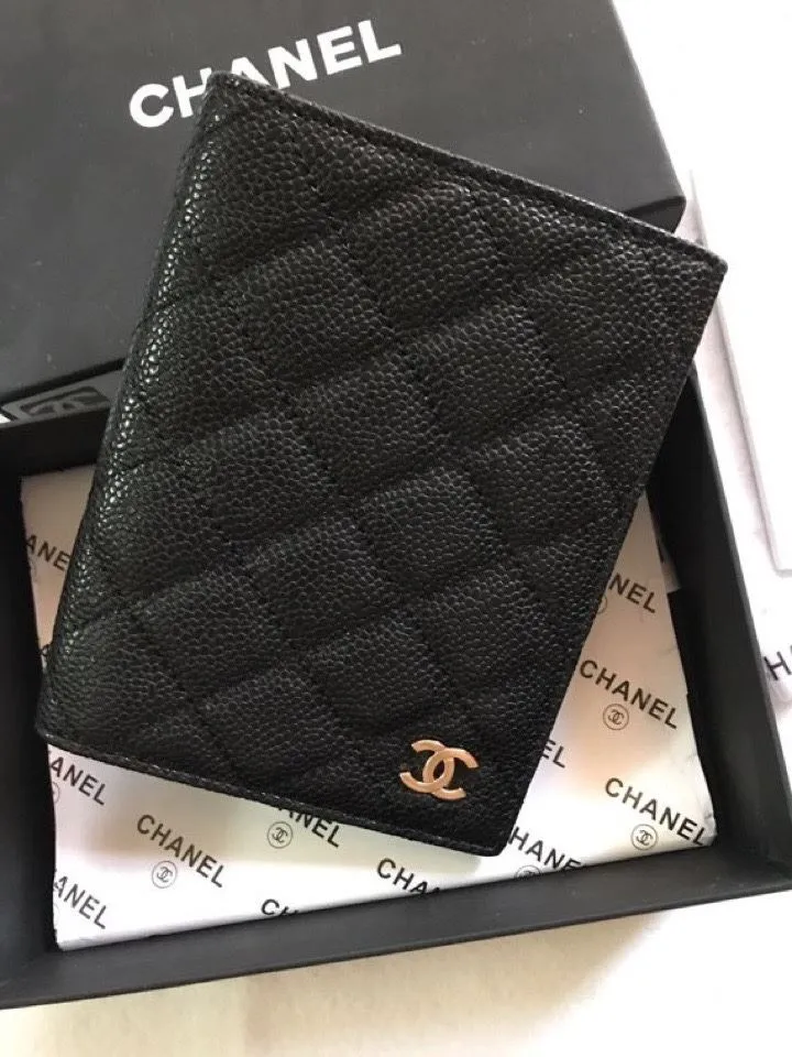 Alternative view of Chanel Wallets-698