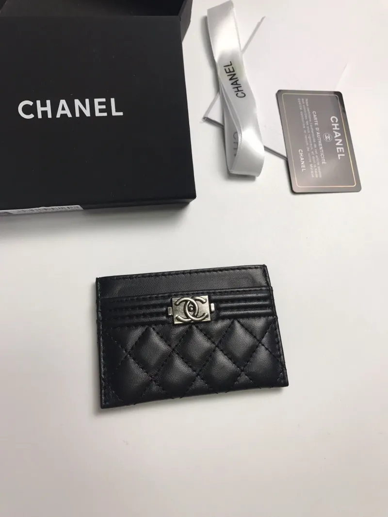 Alternative view of Chanel Wallets-719