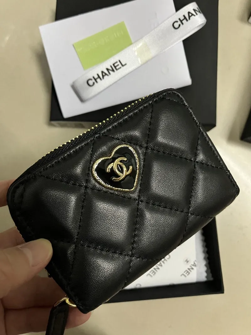 Alternative view of Chanel Wallets-727