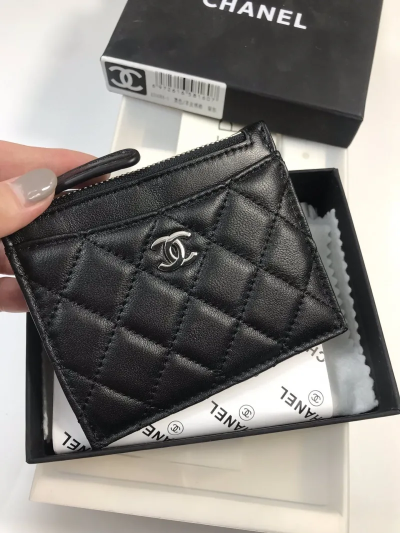 Alternative view of Chanel Wallets-729