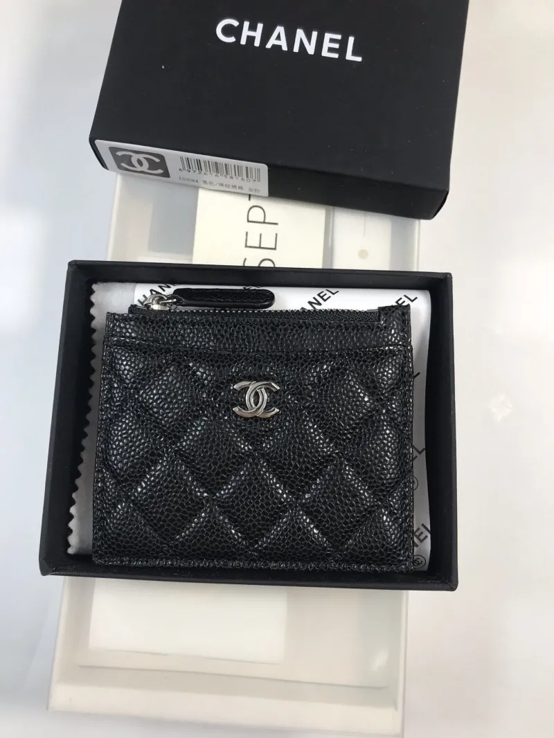 Alternative view of Chanel Wallets-731