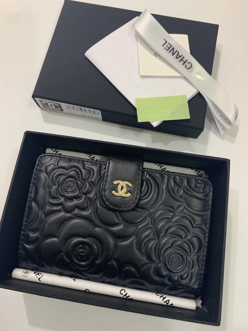 Alternative view of Chanel Wallets-734