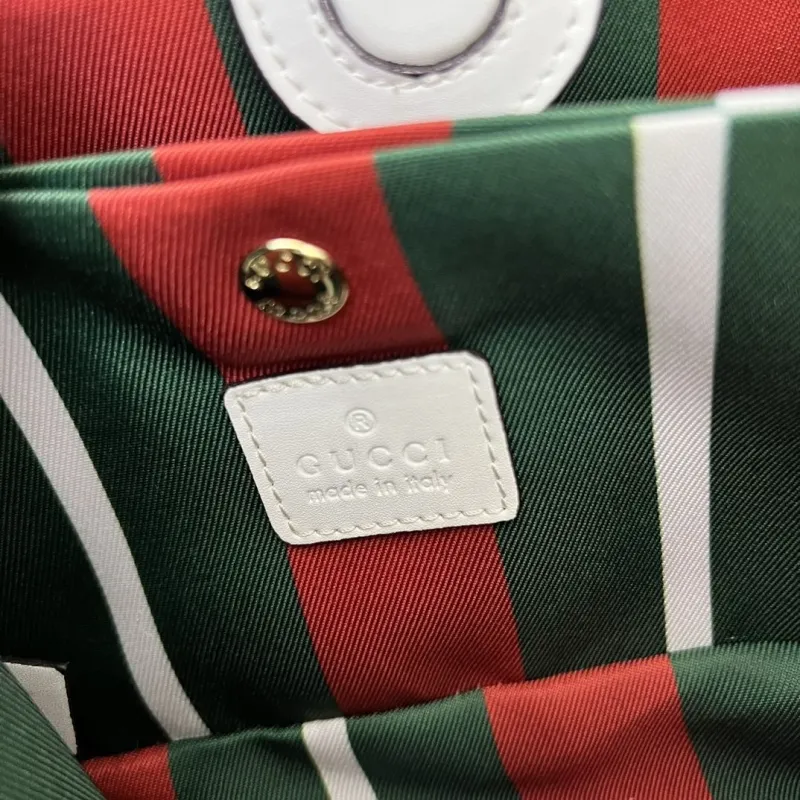 Alternative view of Gucci Bucket Bags-9