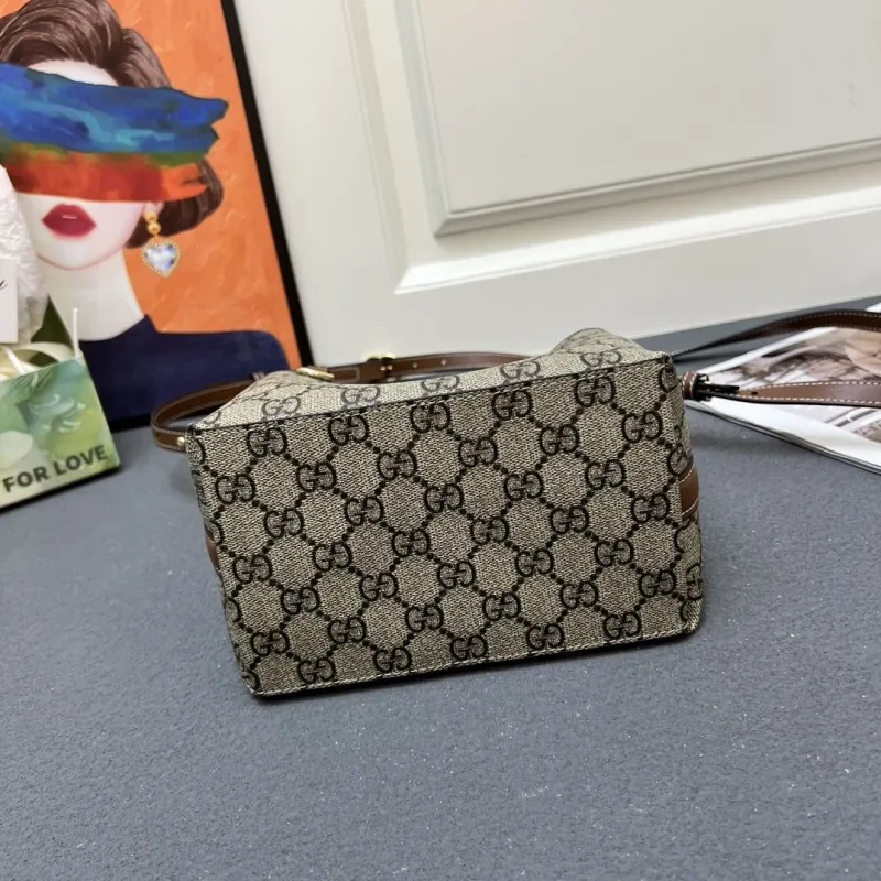 Gucci Bucket Bags-10 - Image 6