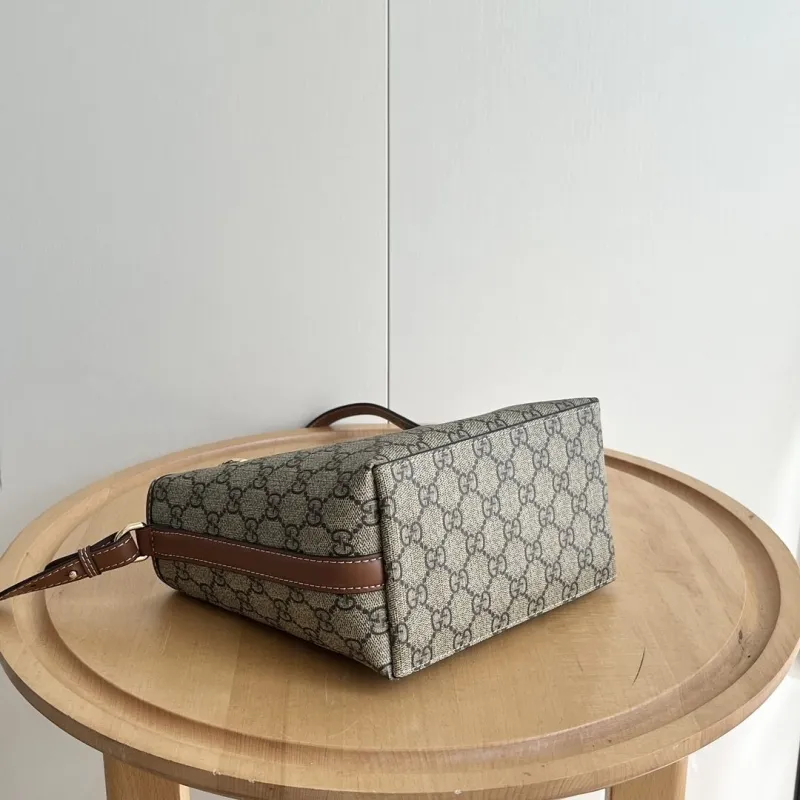 Gucci Bucket Bags-23 - Image 4