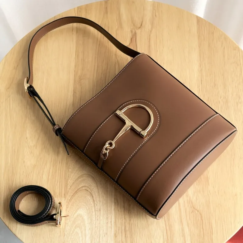 Gucci Bucket Bags-31 - Image 4