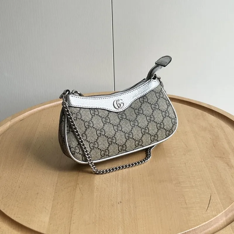 Alternative view of Gucci Clutch Bags-7