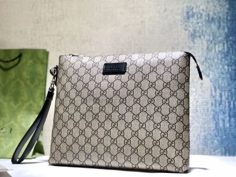 Alternative view of Gucci Clutch Bags-13