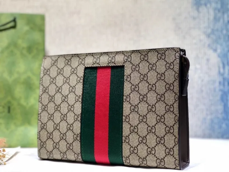 Alternative view of Gucci Clutch Bags-23