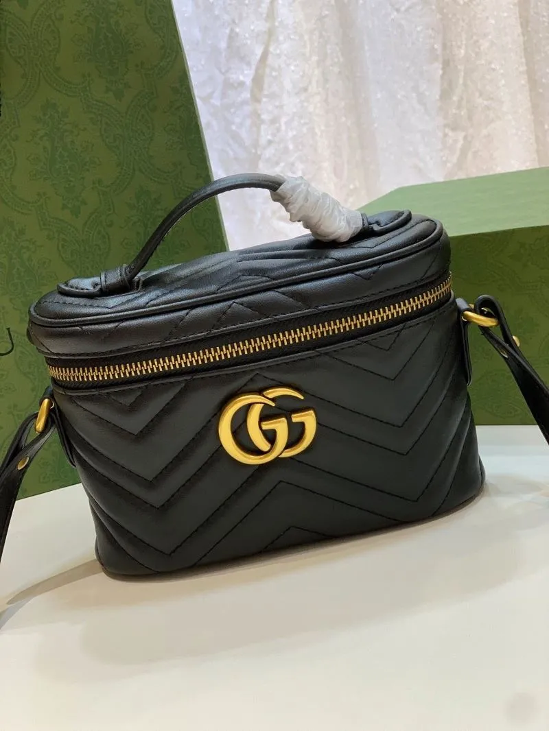 Gucci Cosmetic Bags-3