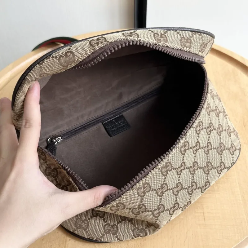 Gucci Cosmetic Bags-7 - Image 6