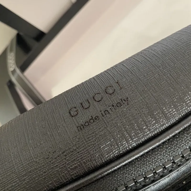 Gucci Cosmetic Bags-10 - Image 5
