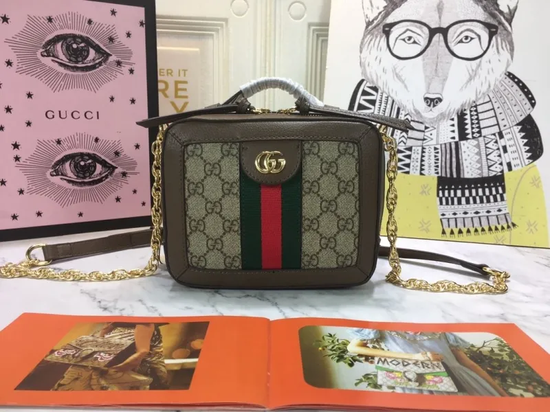 Gucci Cosmetic Bags-13