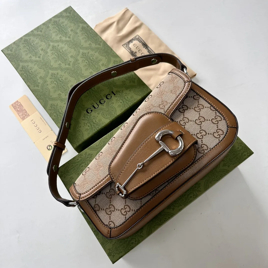 Alternative view of Gucci Horsebit Bags-4