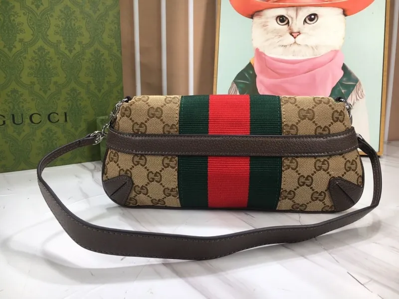 Alternative view of Gucci Horsebit Bags-17