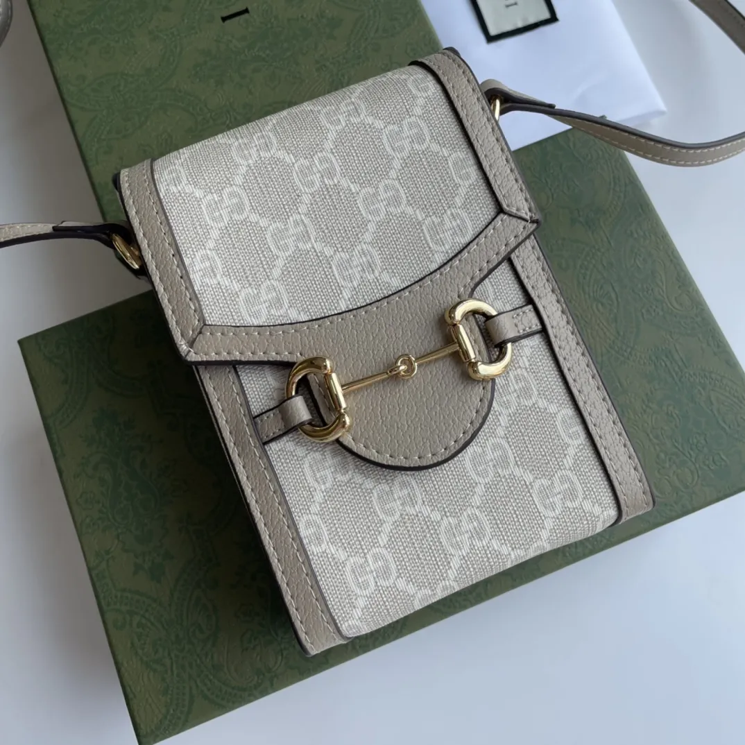 Alternative view of Gucci Satchel Bags-13